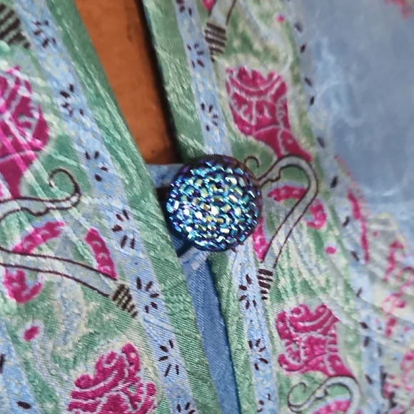 Vintage Blue Silk And Linen Suit Set Floral Paisley Pattern With Sparkly Buttons - Picture 11 of 15